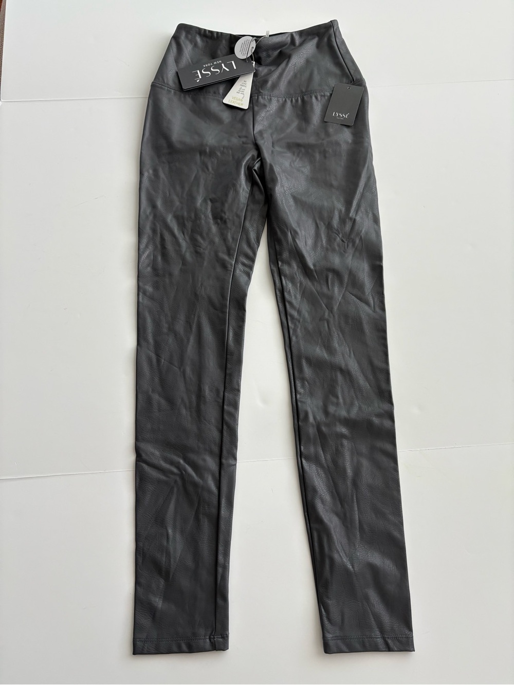 Lyssé Textured Vegan Leather Leggings Charcoal NWT Size XS High Rise